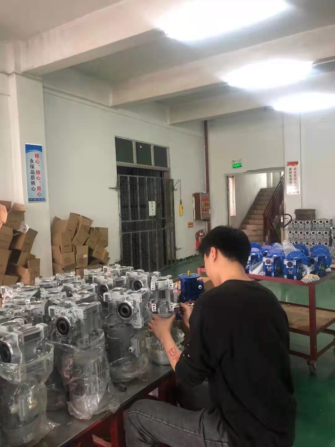 永坤齒輪減速電機(jī)廠家