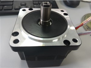 電機相同?，不同的電壓在匹配減速機的會有影響嗎？